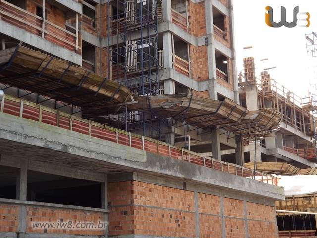 Foto - Bandeja de Segurança para Construção Civil