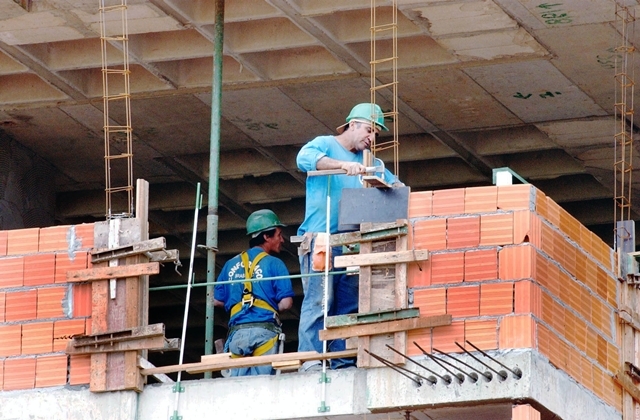 Foto - Construtoras do Brasil compram na Colômbia