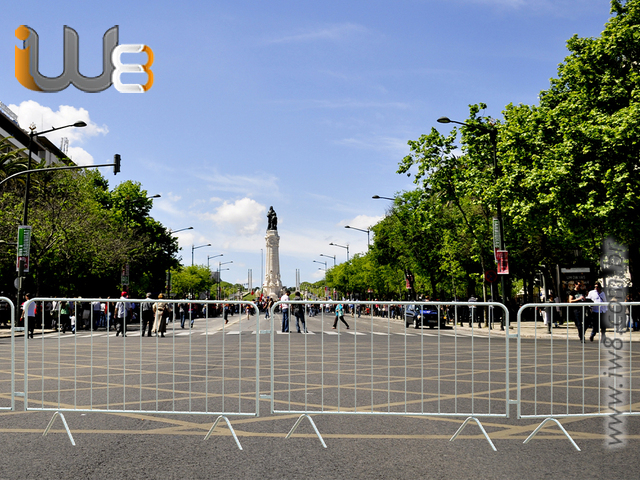 Foto - Organizador de Fila Metálico para Contenção Isolamento de Público Festas Eventos