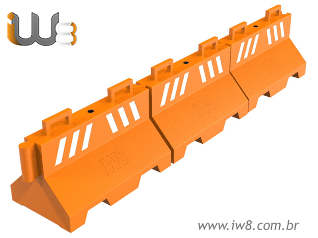 Foto - Barreira Tipo New Jersey de Plástico para Sinalização Viária de Trânsito