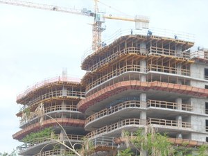 Foto - Equipamento de Prote&ccedil;&atilde;o na Constru&ccedil;&atilde;o Civil