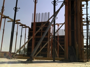 Foto - Escora Aprumadora