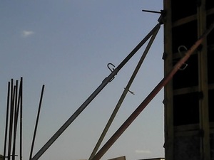 Foto - Escora Metálica Aprumadora