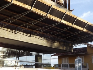 Foto - Estrutura Metálica para Bandeja