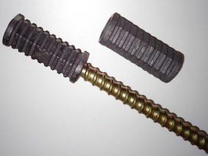 Foto - Luva de Vedação para Tirantes