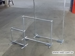 Foto - Quadros Reguláveis Alvenarias