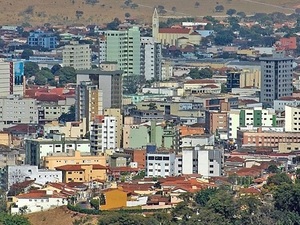 Foto - Usina de Reciclagem de Entulho em Patos de Minas