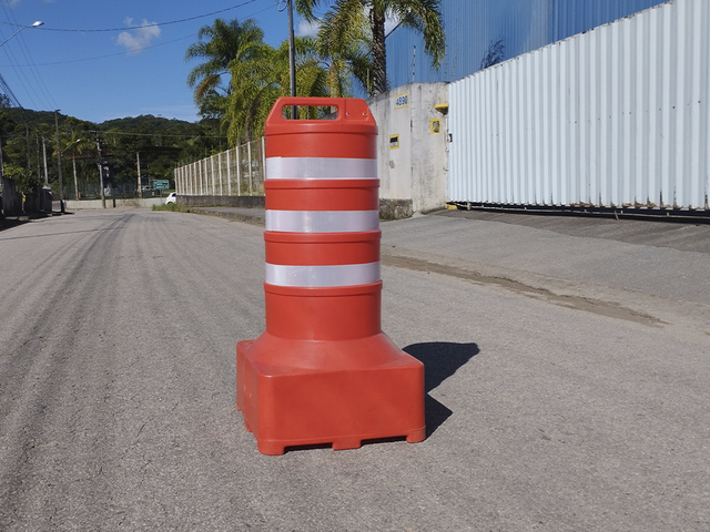 Balizador Cilíndrico Móvel Canalizador