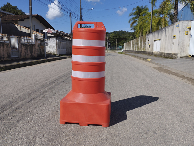 Barreira Cone Cilindro Canalizador