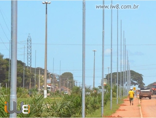 Poste de Ferro para Iluminação